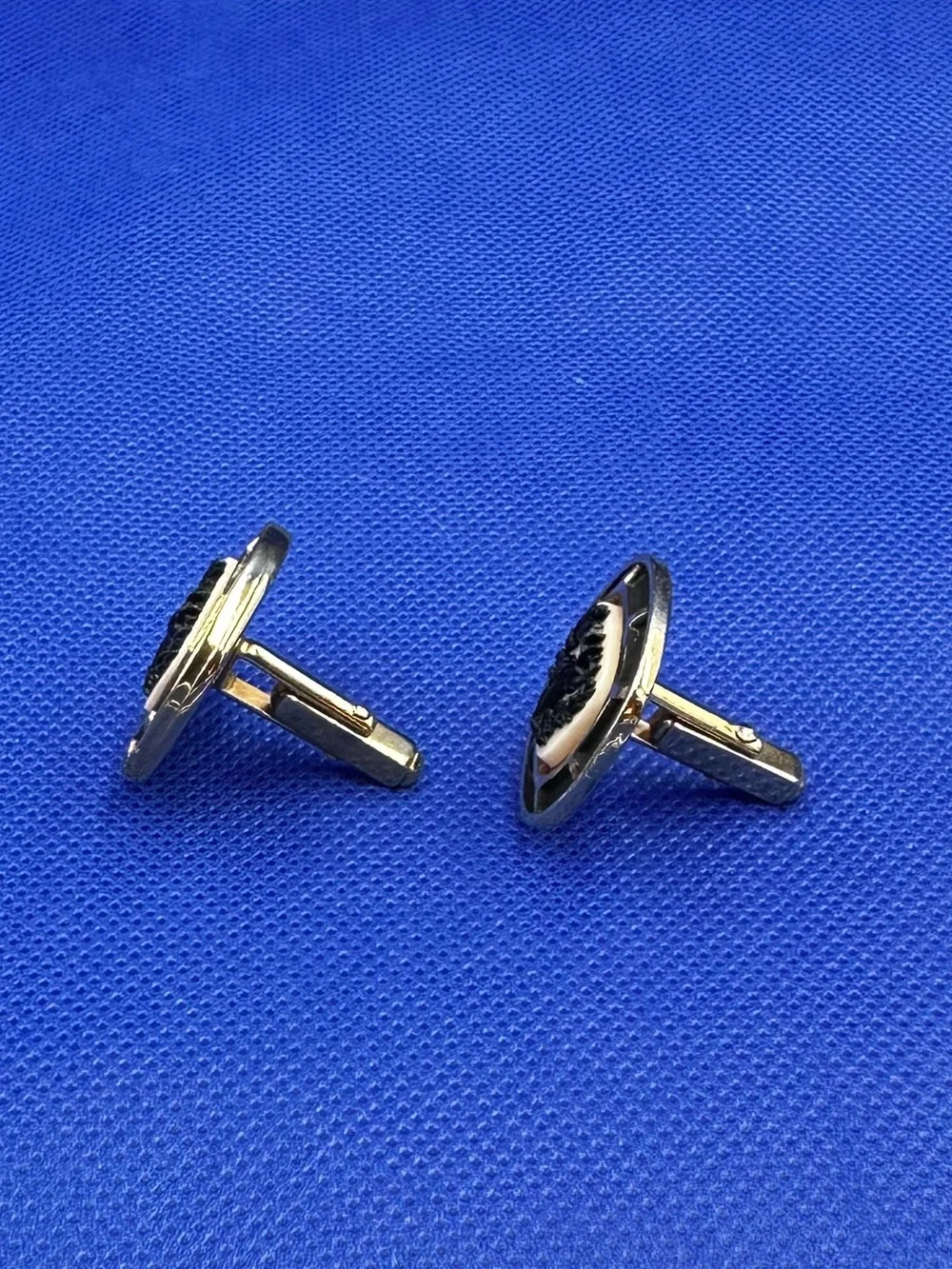 Vintage Anson Black and White Cameo-Style Stag with Gold-Tone Trim Cufflinks